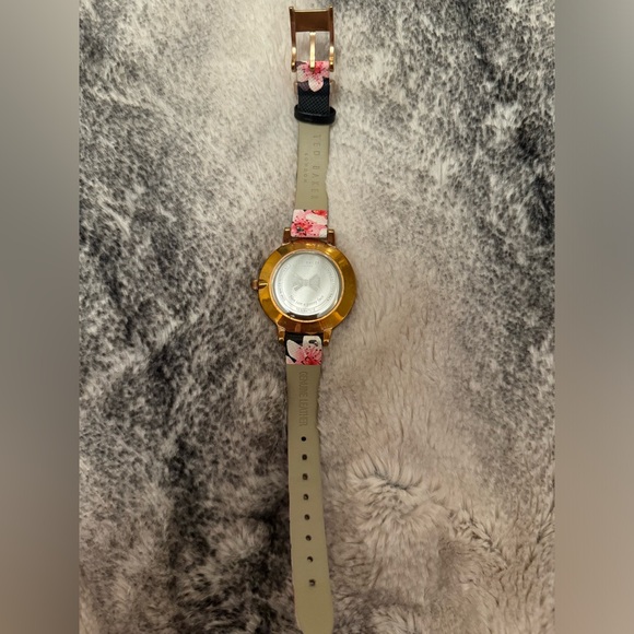 Ted Baker 38mm Black Dial Pink Floral Leather Women's Watch - Picture 4 of 5